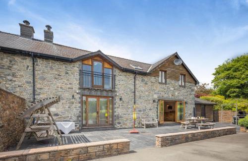 Glandyfi Casa | 4 Bed in Talybont oc-y32384