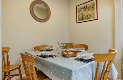 Uckfield Casa | 4 Bed in Uckfield BT021