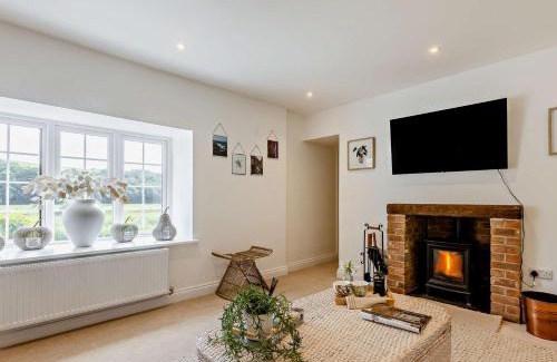 Westleigh Casa | 4 Bed in Weare Giffard 92236