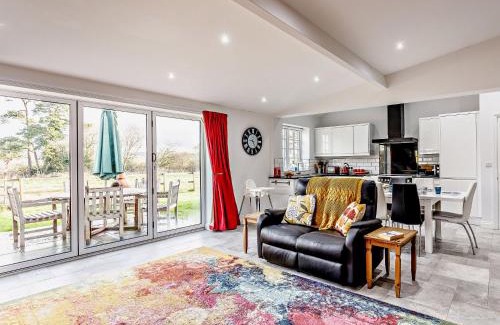 Wedmore Casa | 4 Bed in Wedmore 58843