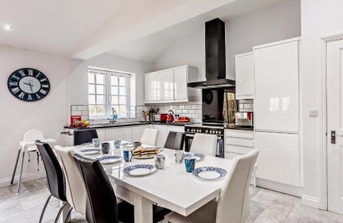 Wedmore Casa | 4 Bed in Wedmore 58843