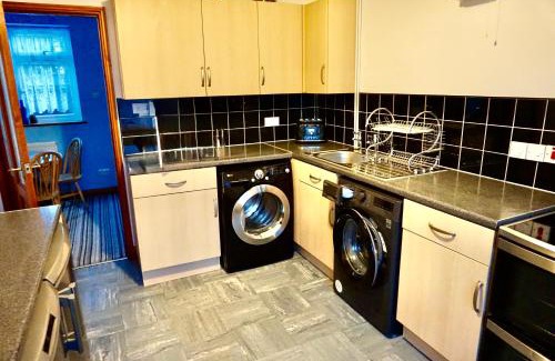 Earlham Casa | 4 bed Semi Detached House