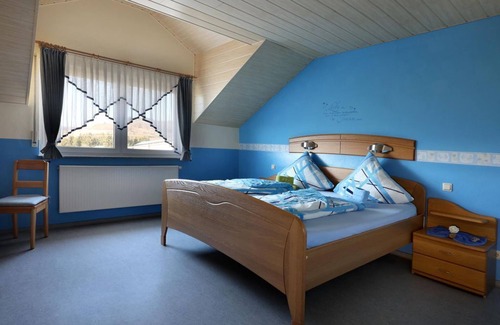 Manderscheid Otro | 4-bed vacation apartment Kornblume - Kapellenhof