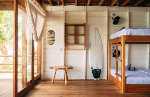 Pulau Masokut Casa | 4-bedroom bungalow in gorgeous Mentawai Islands Regency with WiFi
