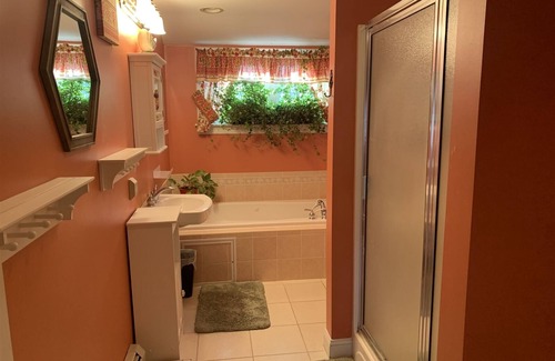 Camp Ellis Casa | 4 Bedroom 1.5 Bath House in Ferry Beach