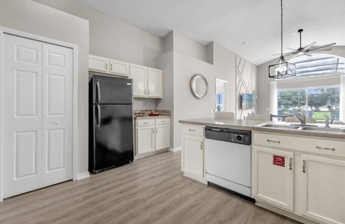 Westridge Casa | 4 Bedroom/ 2 Bathroom Manors Westridge (411 LD)