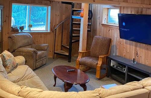 Turin Cabina | 4 bedroom 3 bath cozy little cabin