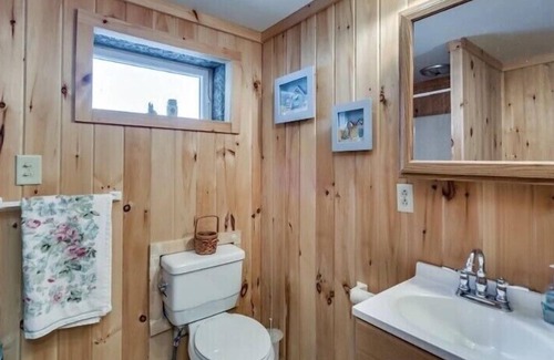 Turin Cabina | 4 bedroom 3 bath cozy little cabin