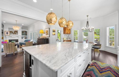 Debordieu Colony Casa | 4 bedroom, 4,5 bath overlooking the pond, private pool! The White House home