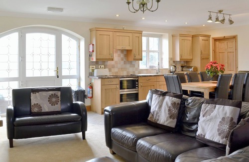 Chancery Cabaña | Alojamiento de 4 habitaciones en Near Llanfarian
