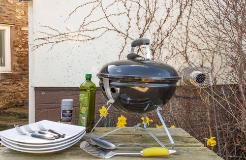 Ross-on-Wye Cabaña | 4 bedroom accommodation in Whitchurch, near Monmouth
