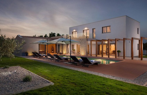 Topid Casa | 4 bedroom accommodation in Sveti Bartul
