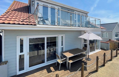 Colchester Cabaña | 4 bedroom accommodation in Point Clear, near Clacton-on-Sea