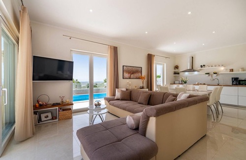 Klanfari Casa | 4 bedroom accommodation in Crikvenica