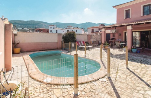 Antequera Casa | Alojamiento de 4 habitaciones en Antequera