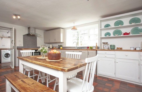 Eleighwater Casa | 4 bedroom accommodation in Burridge