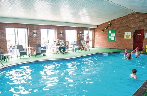 Llanllwchaiarn Cabina | 4 bedroom accommodation in New Quay