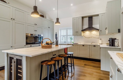 Thetford Cabaña | Alojamiento de 4 habitaciones en Barnham