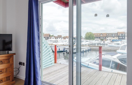 Hoveton Cabaña | Alojamiento de 4 habitaciones en Wroxham