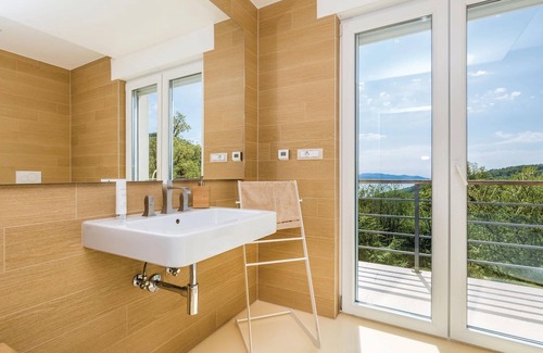 Bregi Casa | Alojamiento de 4 habitaciones en Bregi