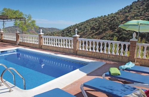 Corumbela Casa | 4 Bedroom Amazing Home In Corumbela