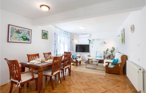 Suhac Casa | 4 Bedroom Amazing Home In Suhac