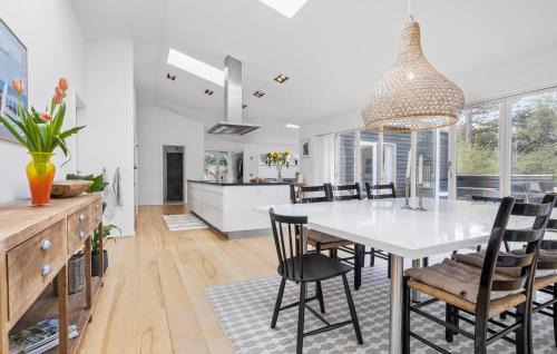 Hoensinge Casa | 4 Bedroom Amazing Home In Vig