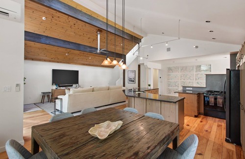 Aspen Casa | 4-bedroom Aspen Mountain Hideaway.