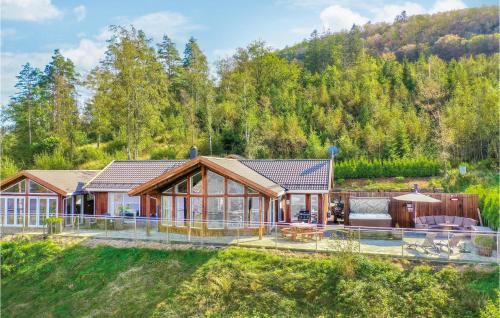 Farsund Casa | 4 Bedroom Awesome Home In Farsund