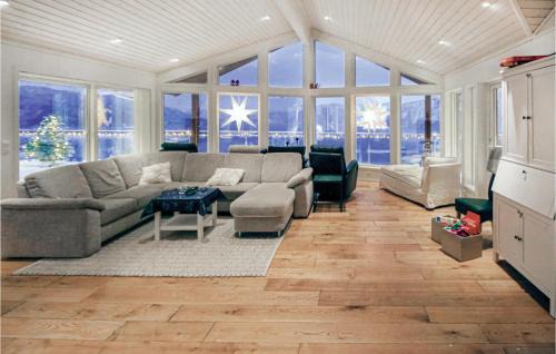 Farsund Casa | 4 Bedroom Awesome Home In Farsund