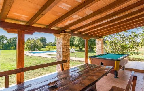 Muntic Casa | 4 Bedroom Awesome Home In Pula