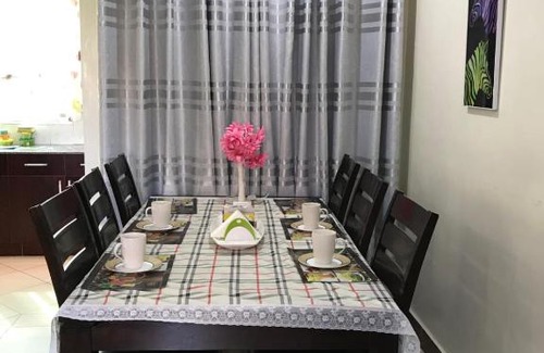 Bamburi Apartamento | 4 Bedroom Bamburi Villa with Swimming pool BOT