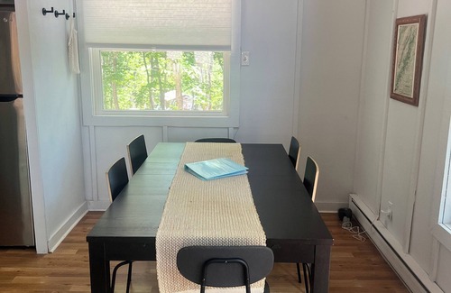 Basye Casa | 4 bedroom Basye, VA with nearby skiing, lake & mountain biking. Fully equipped