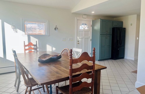 Willard Casa | 4 Bedroom Beachside Surfer's Home