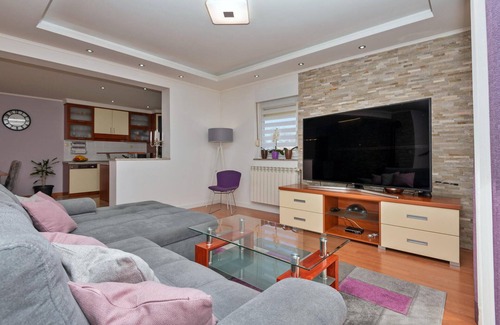 Lokvicici Casa | Hermosa casa de 4 dormitorios en.