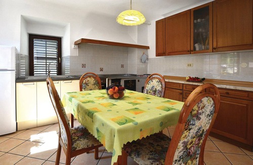 Koper Casa | Hermosa casa de 4 dormitorios en Crni.