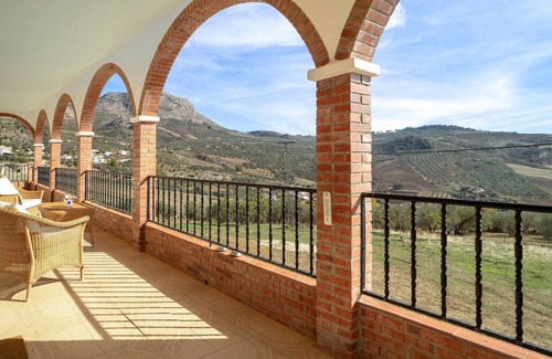 Periana Casa | Hermosa casa de 4 dormitorios en.