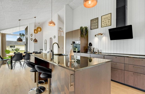 Bork Havn Casa | Increíble casa en Hemmet con cocina