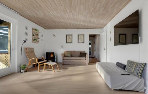 Tejn Casa | 4 Bedroom Beautiful Home In Allinge