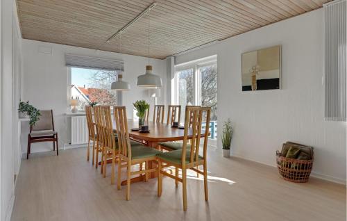 Tejn Casa | 4 Bedroom Beautiful Home In Allinge