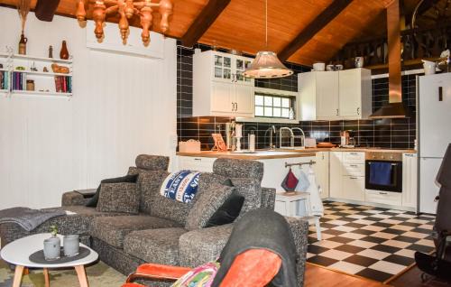 Ronneby Casa | 4 Bedroom Beautiful Home In Ronneby