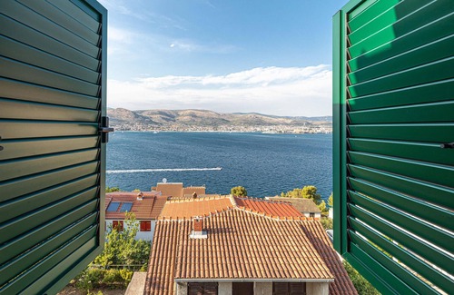 Okrug Donji Apartamento | Acogedor apartamento de 4 dormitorios.