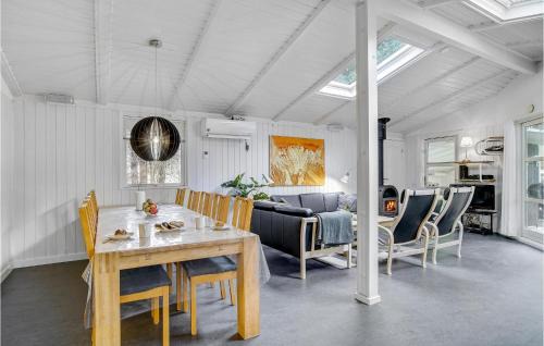 Klint Casa | 4 Bedroom Cozy Home In Nykøbing Sj