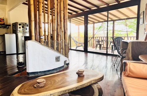 Los Pargos Casa | 4 Bedroom Private Home, 2 Blocks to Ocean, Sleeps 13, 2 Balconies