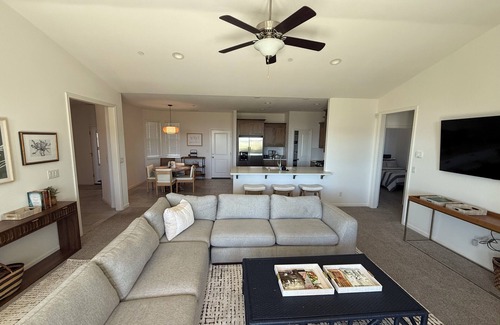 Chico Casa | 4-bedroom Custom home with a view!
