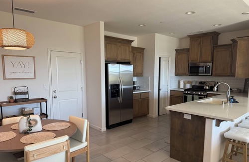 Chico Casa | 4-bedroom Custom home with a view!