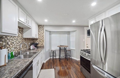 Fairpark Casa | 4 Bedroom + Den, Family Friendly, 5 mins to City!