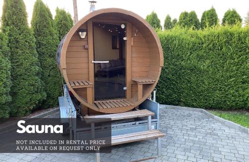 Goczałkowice Dolne Apartamento | 4 Bedroom family house with access to a hot tub