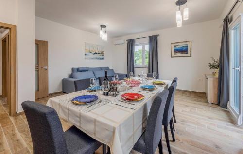 Vrsi Casa | 4 Bedroom Gorgeous Home In Vrsi