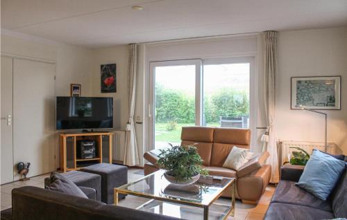 Wemeldinge Casa | 4 Bedroom Gorgeous Home In Wemeldinge